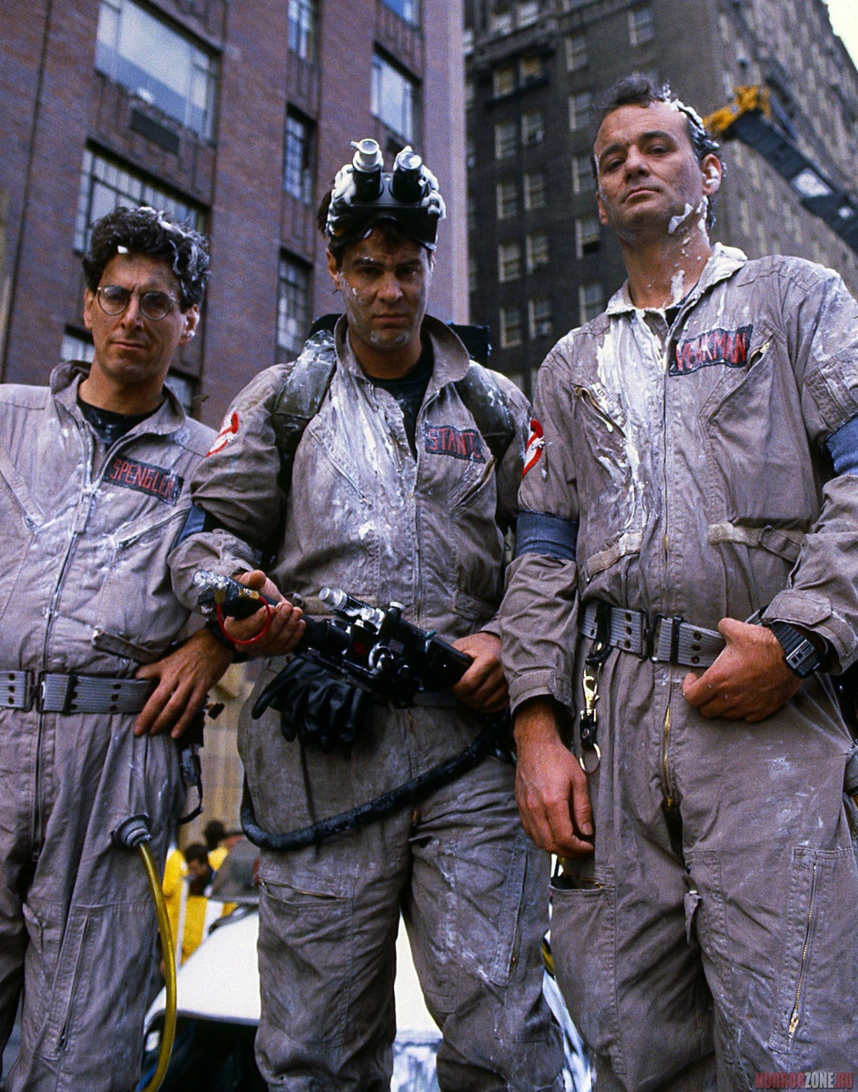 Актеры "Охотников" справа налево: Билл Мюррей, Дэн Эйкройд и Харольд Рэмис.