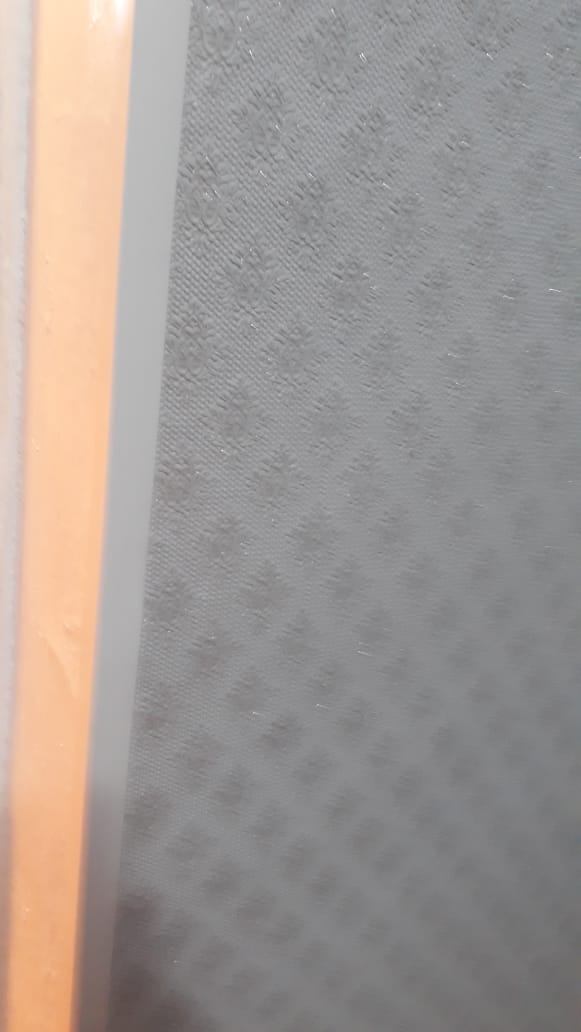 Пример установленного уголка. 