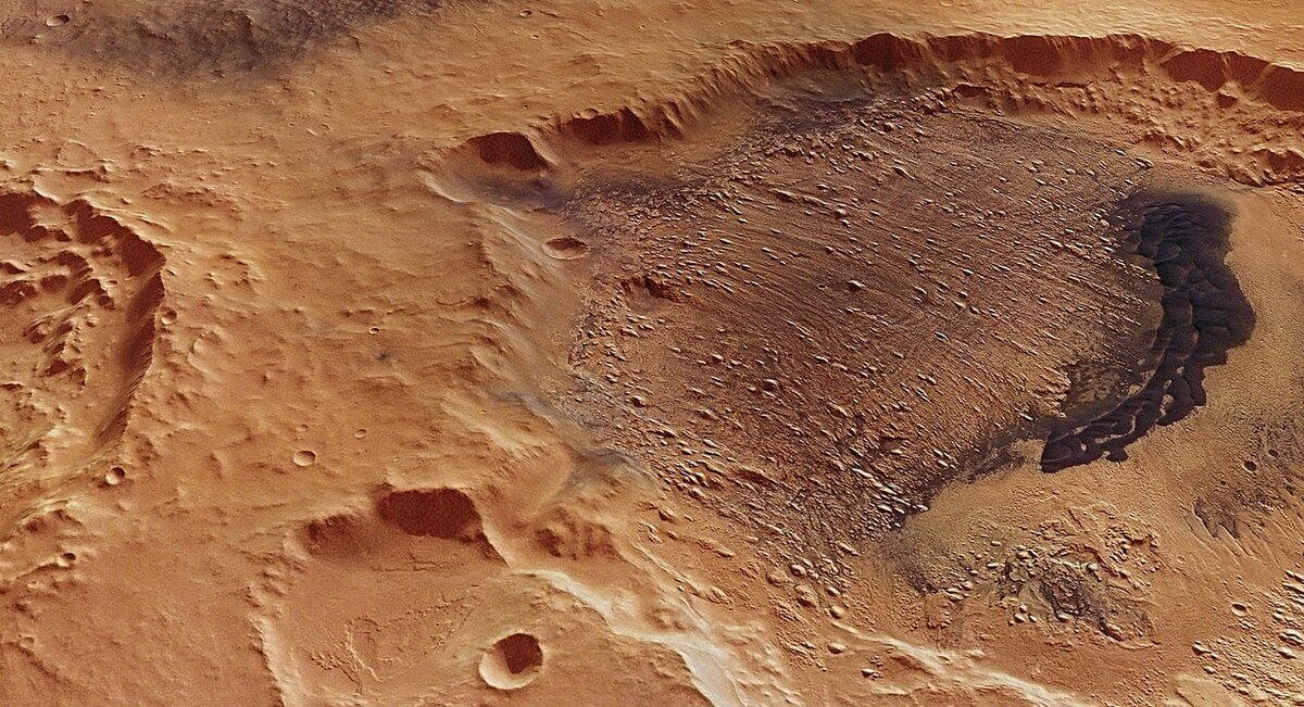 Снимок поверхности Марса ESA’s Mars Express. Author: European Space Agency. Источник изображения: upload.wikimedia.org