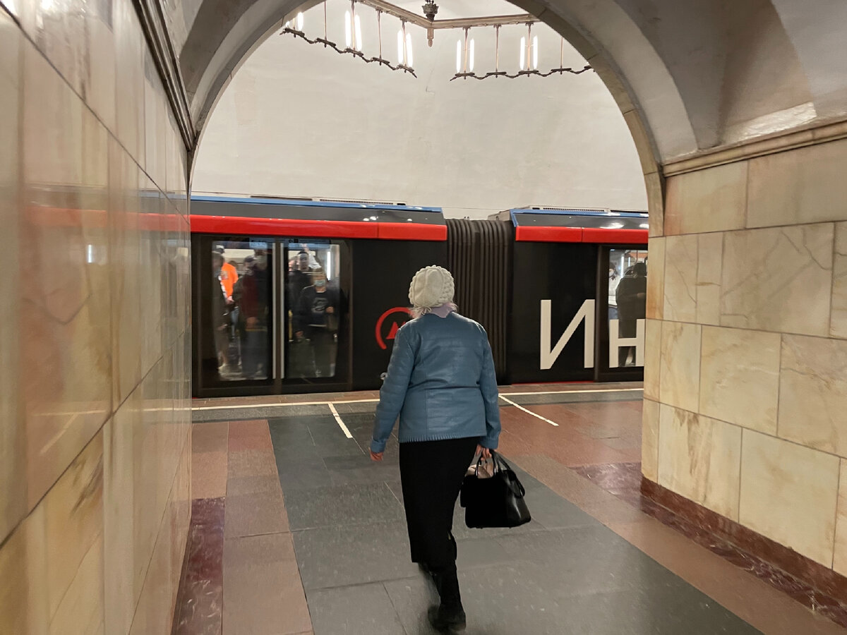Современные вагоны в Москве