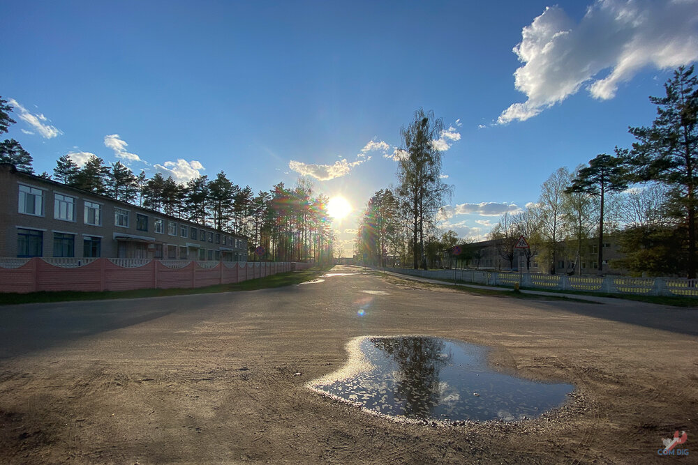 Прогулка по военному городку. 