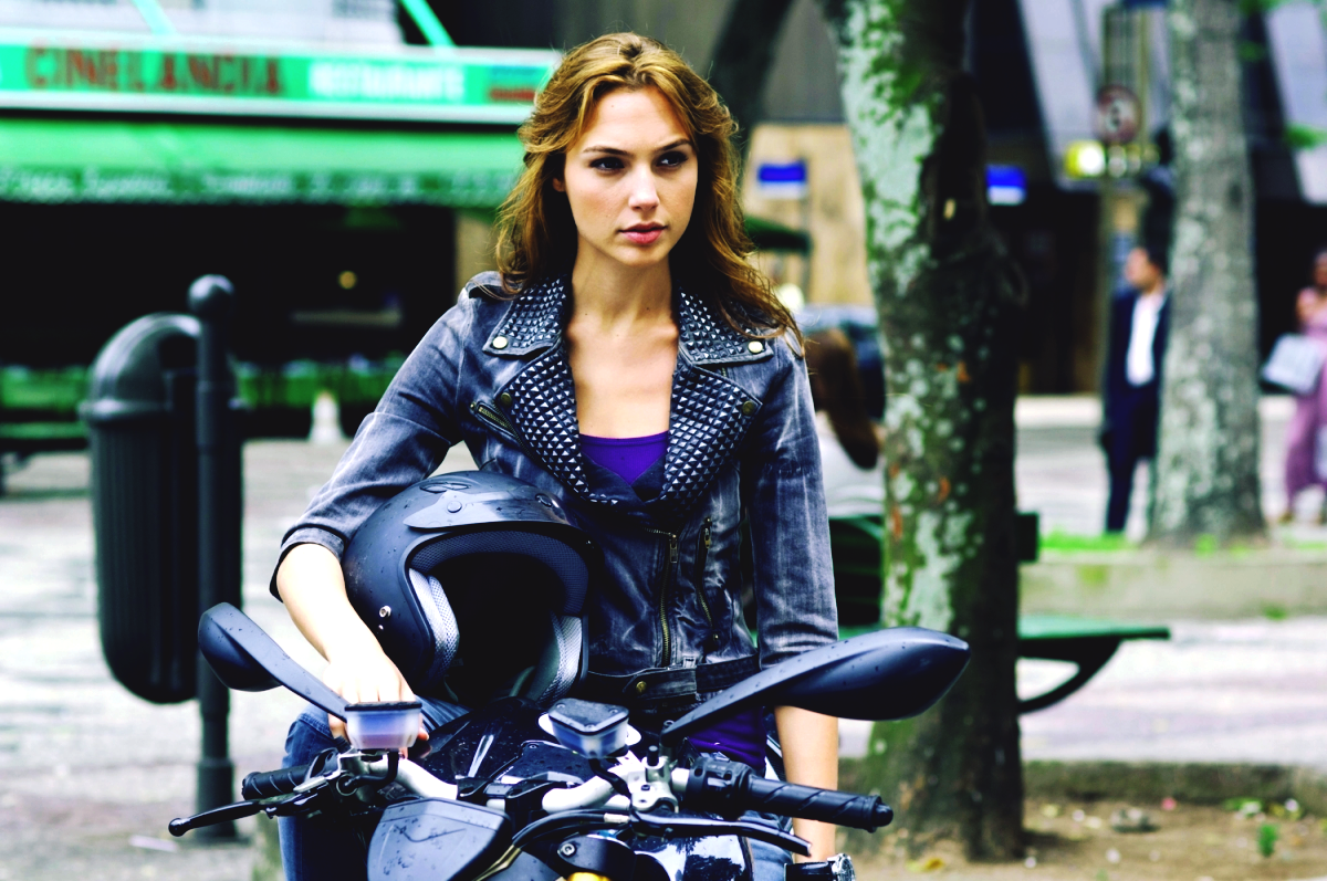 Кадр из фильма "Форсаж 5". Взят на портале "Кинопоиск".