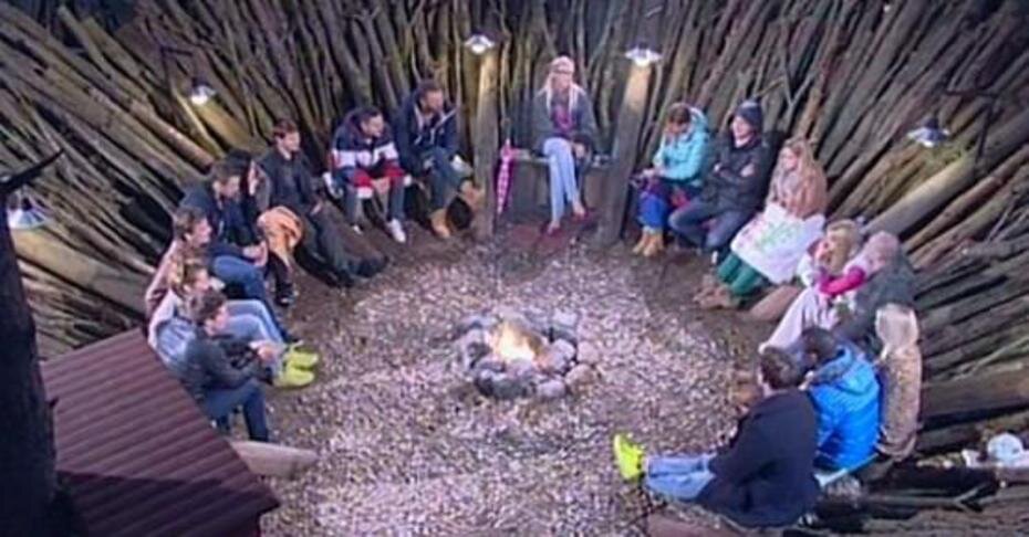 Знакомый многим костёр. Фото из сети интернет. 