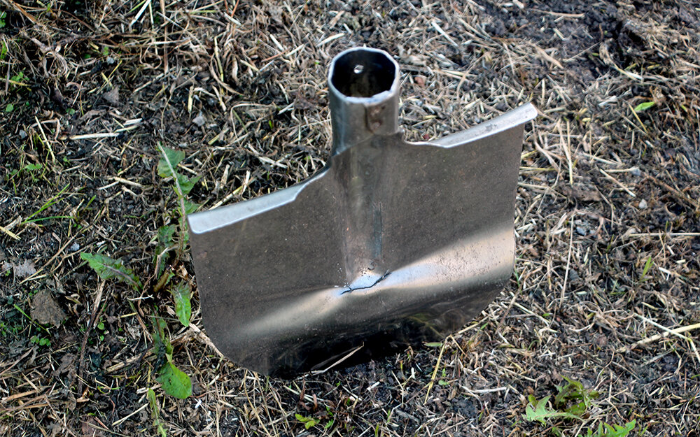 Фото автора. Лопата из нержавеющей стали.