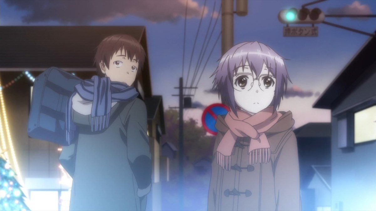 Что такое, кого-то увидела?