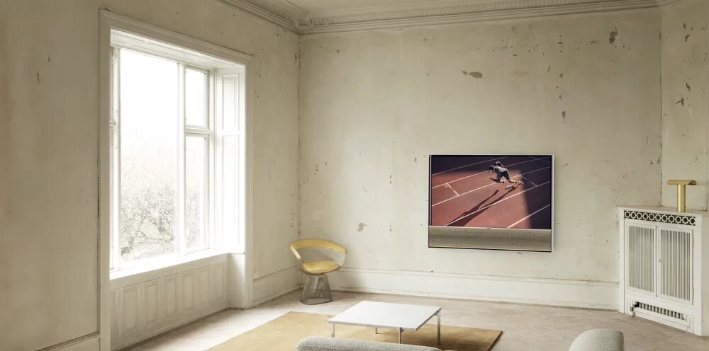 Телевизор Bang & Olufsen (изображение с сайта https://tv-vybor.ru/novosti/2122-bang-amp-olufsen-dopolnjaet-seriju-beovision-contour-oled-televizorom-diagonalju-140-sm.html)