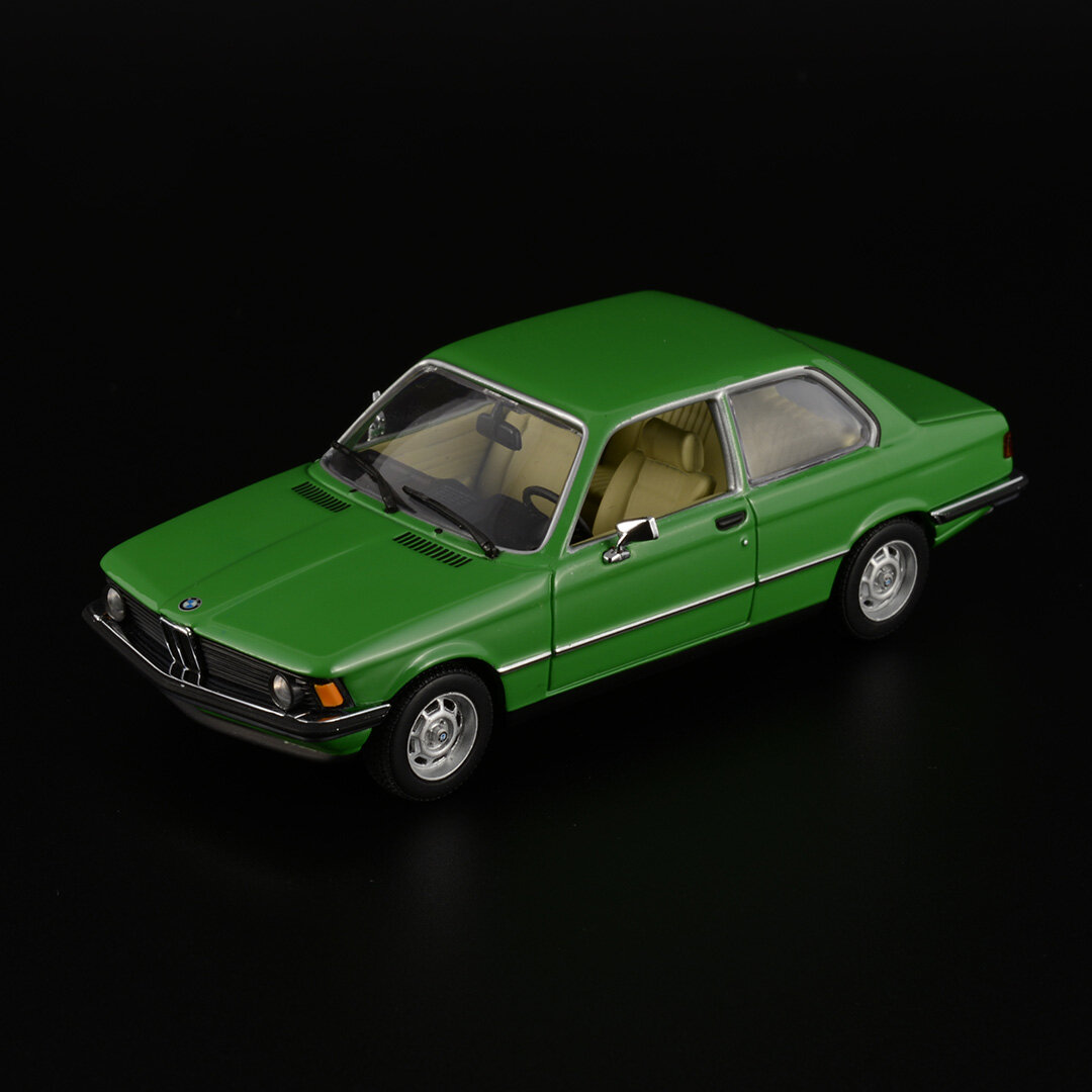 Масштабная модель автомобиля BMW 318 в кузове e21 от Minichamps. Первая Третья серия. 430025405