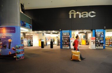 Магазин Fnac, Раньше специализировался, как музыкальный магазин. Фото из интернета.