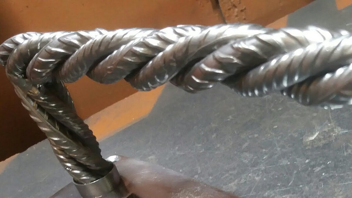 Проект сварки витой стальной арматуры в индустриальном стиле с ручкой-MIG./DIY