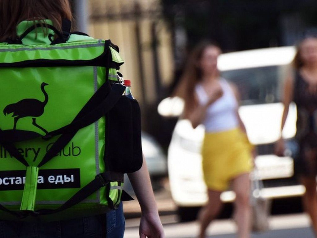 Сумка деливери клаб. Delivery club. Девилери. Деливери кожевниково. Деливери club.