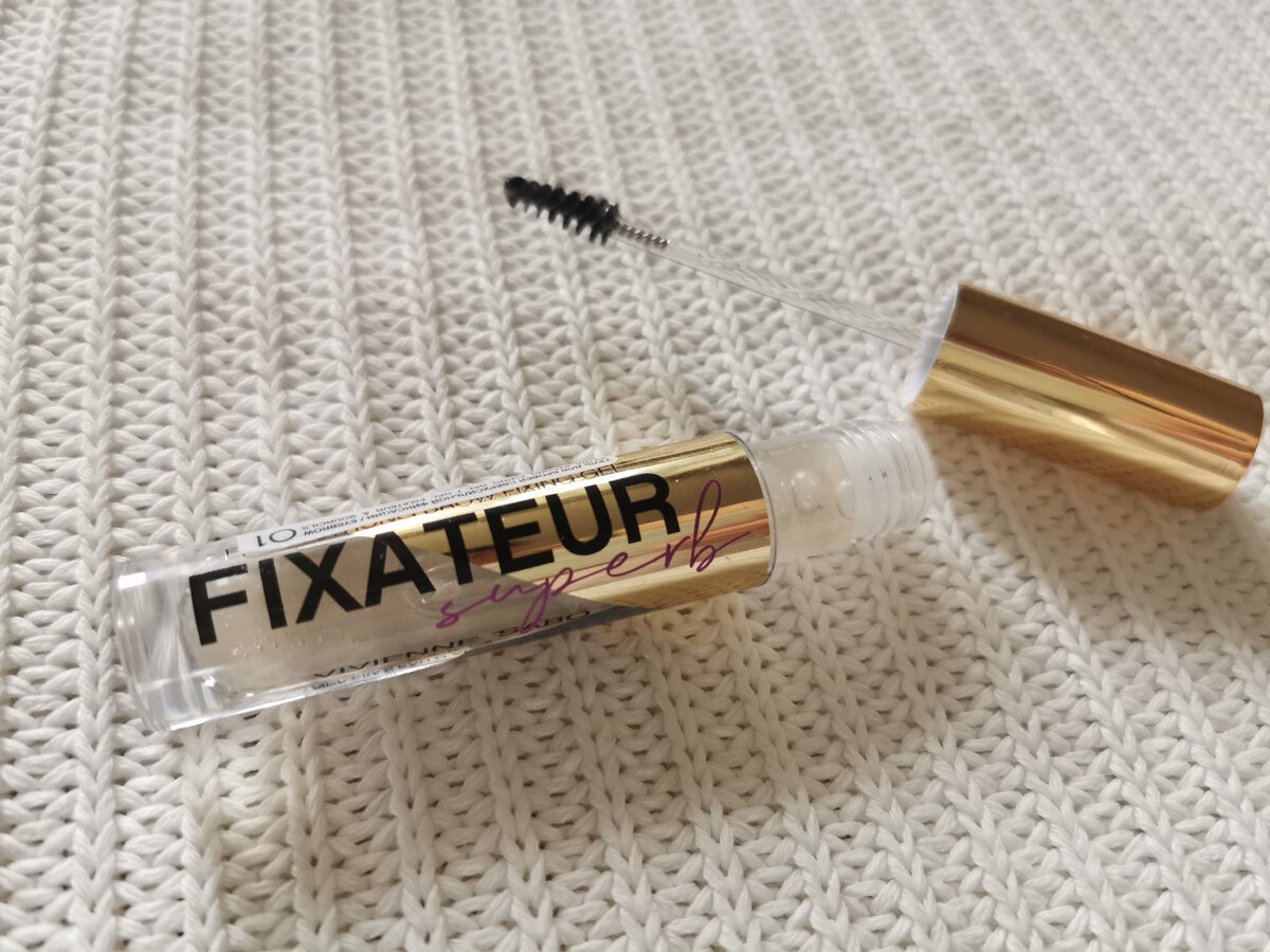 Дико красивый дизайн, не стирается упаковка, выглядит дорого♥️