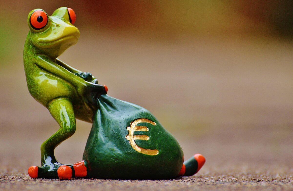 Курс EUR/USD на момент публикации материала - 1.04127