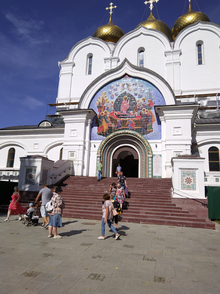 Успенский храм