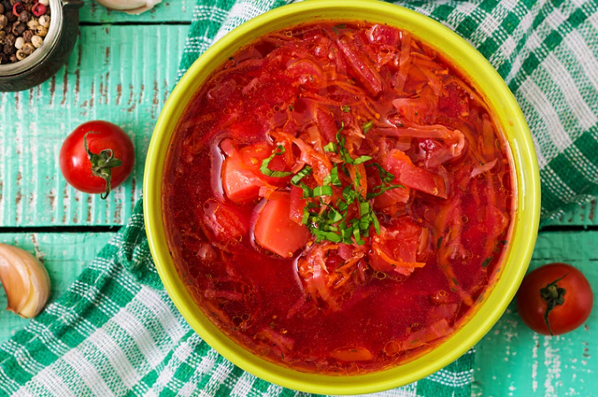    Борщ на Кубани готовится не на красной свёкле, а на полосатой.