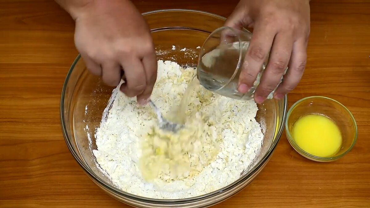 Мягкое тесто для пирожков с добавлением майонеза
