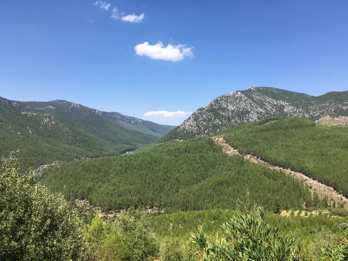 горный перевал.