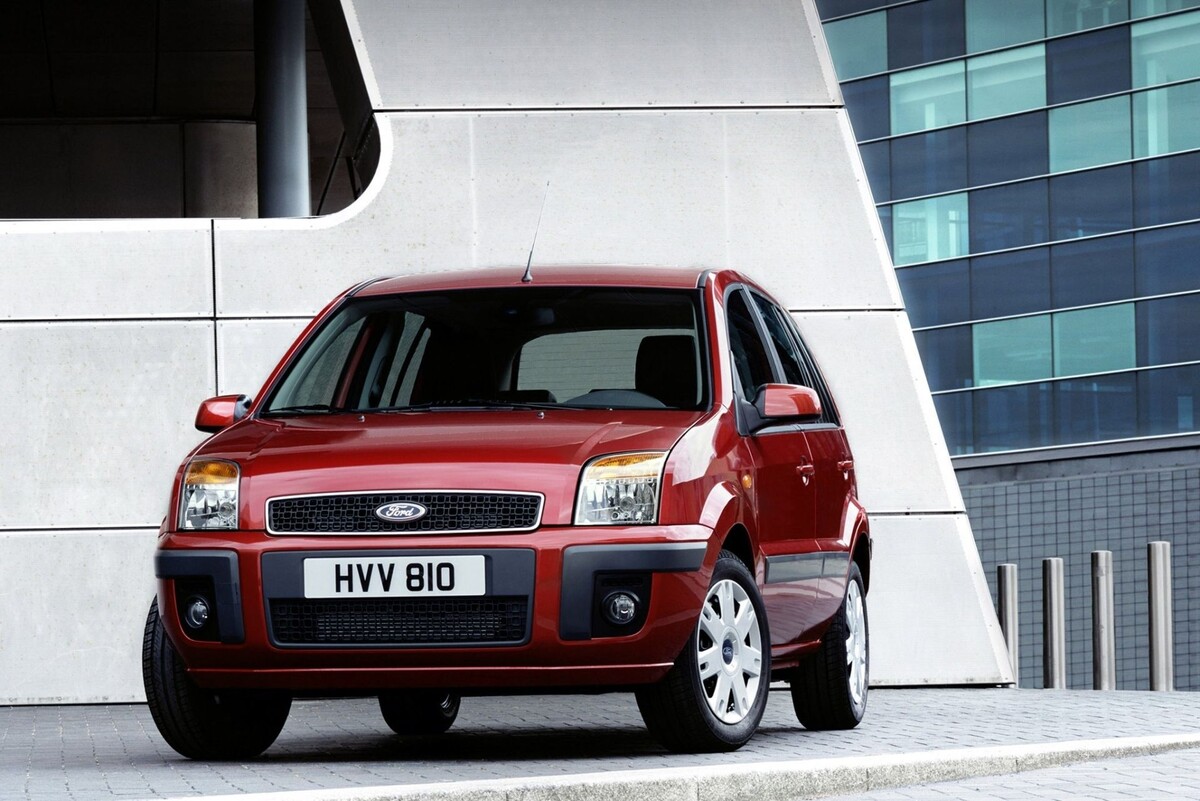 Ford Fusion 1 (рестайлинг)  