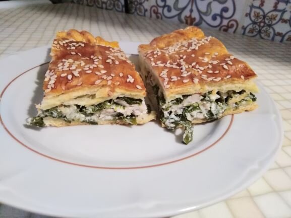 Кусочки готового пирога