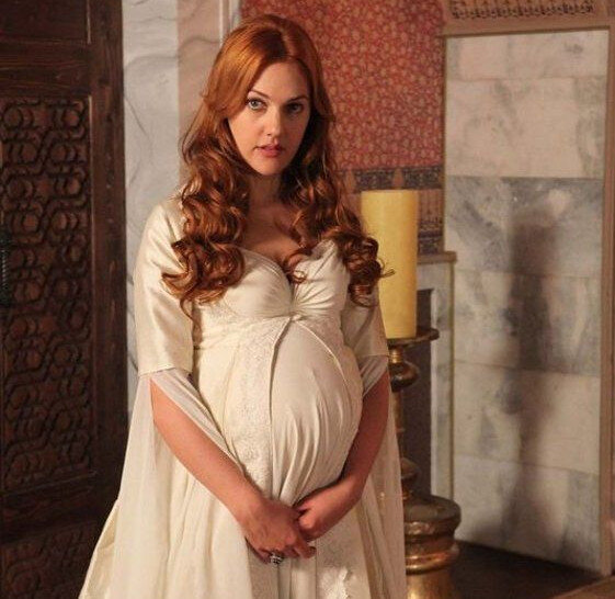 Мерьем Узерли