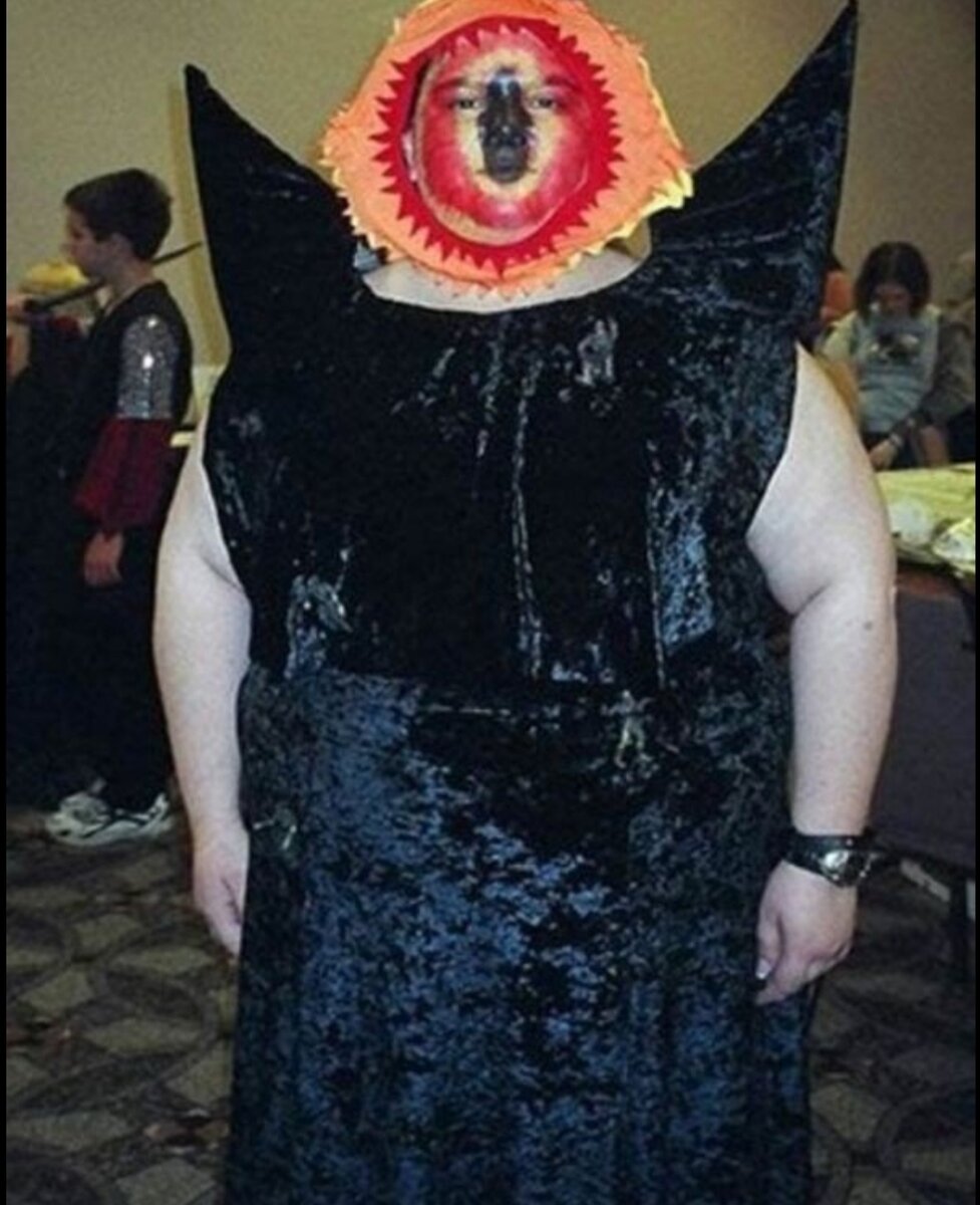 Самый нелепый костюм лагерь. Необычные костюмы для детей. Самодельные костюмы. Самый дурацкий костюм. Смешные костюмы.