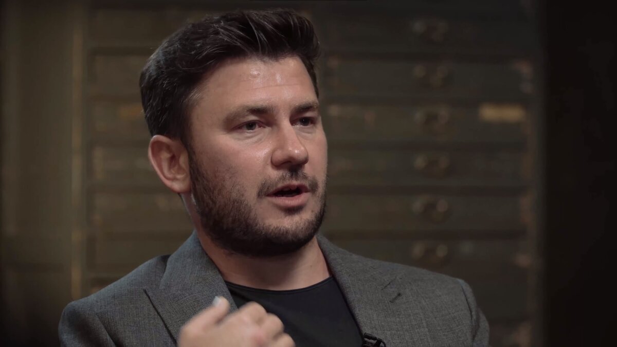 Дмитрий Глуховский