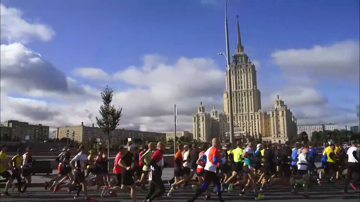 В Москве прошел рекордный по численности марафон