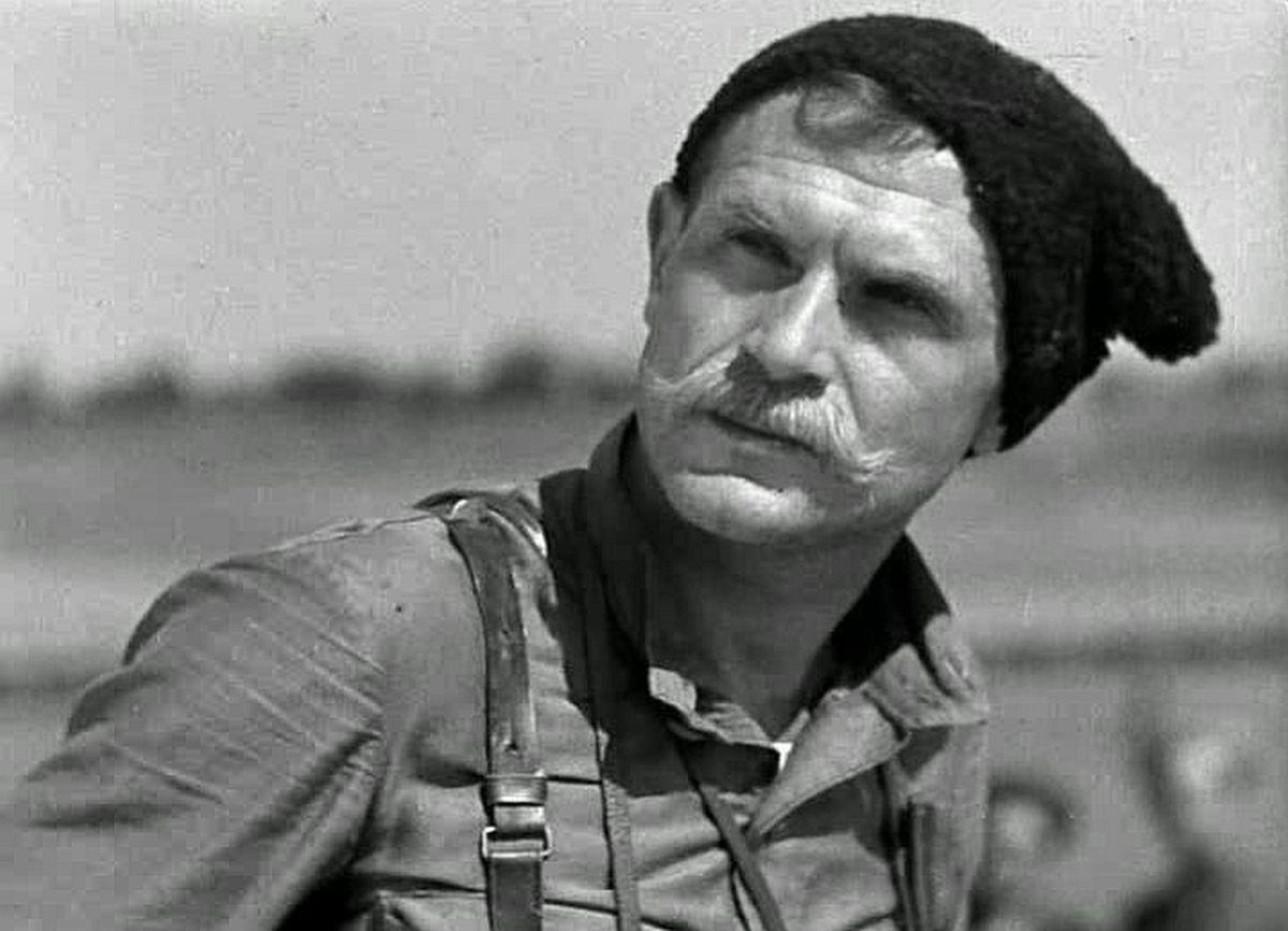 Борис Бабочкин в роли Чапаева.