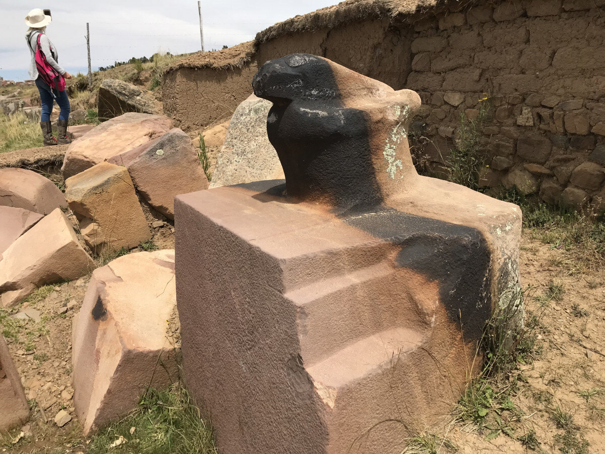 Фото взято с https://hiddenincatours.com/mysterious-serpent-temple-santiago-de-ojje-bolivia/