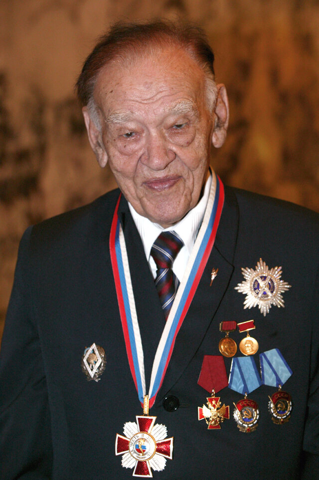 Углов Ф. Г. 