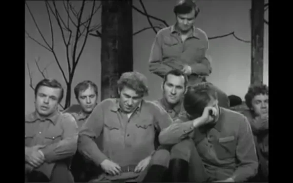 Кадр из фильма-спектакля  "Василий Теркин", 1973 год.
