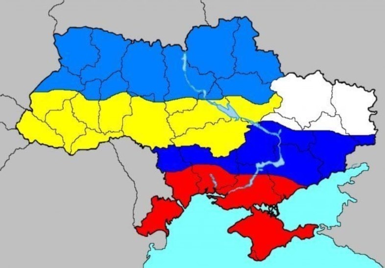 
          После объединения России и Крыма многие предсказания Ванги обрели смысл. В далеком 1979 году пророчица сказала:
          «Все растает, словно лед. Только одно останется нетронутым - слава России. Слишком много принесено в жертву. Никто не сможет остановить Россию. Она сметет все на своем пути и станет властелином мира».
          Еще Ванга предсказала, что славянские народы объединятся. К власти в России придет правитель, который объединит все славянские земли. Это объединение положит начало мировому господству России и прекращению войн и межнациональных конфликтов.
          Согласно предсказаниям Ванги, Россия станет господствующей страной. Влияние США ослабнет. Более того, Ванга сказала, что ее в дальнейшем сломает экономический кризис.