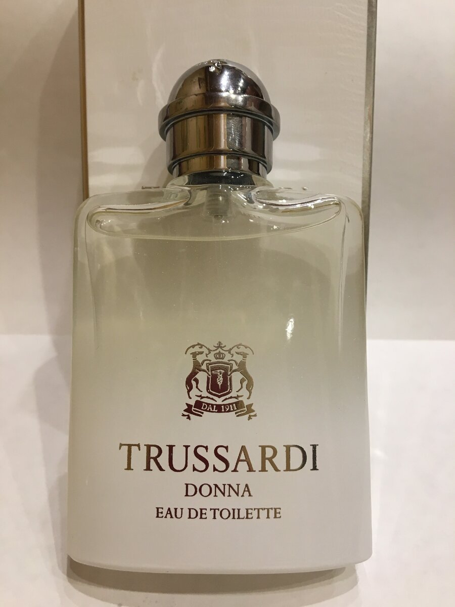 Ароматы донна. Труссарди Донна 25 ml. Труссарди Донна классика. Trussardi don прозрачный флакон. Аналог Труссарди Донна.