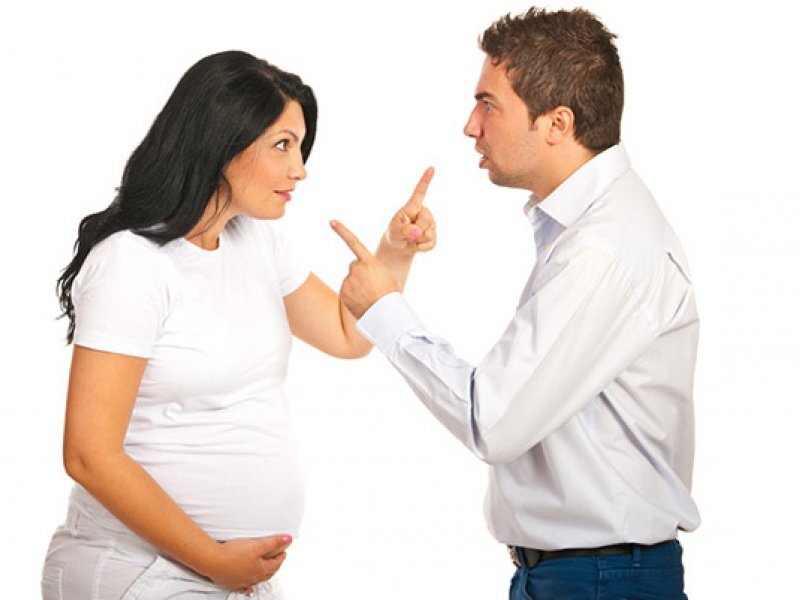 Папам на заметку, как вести себя с беременной женой