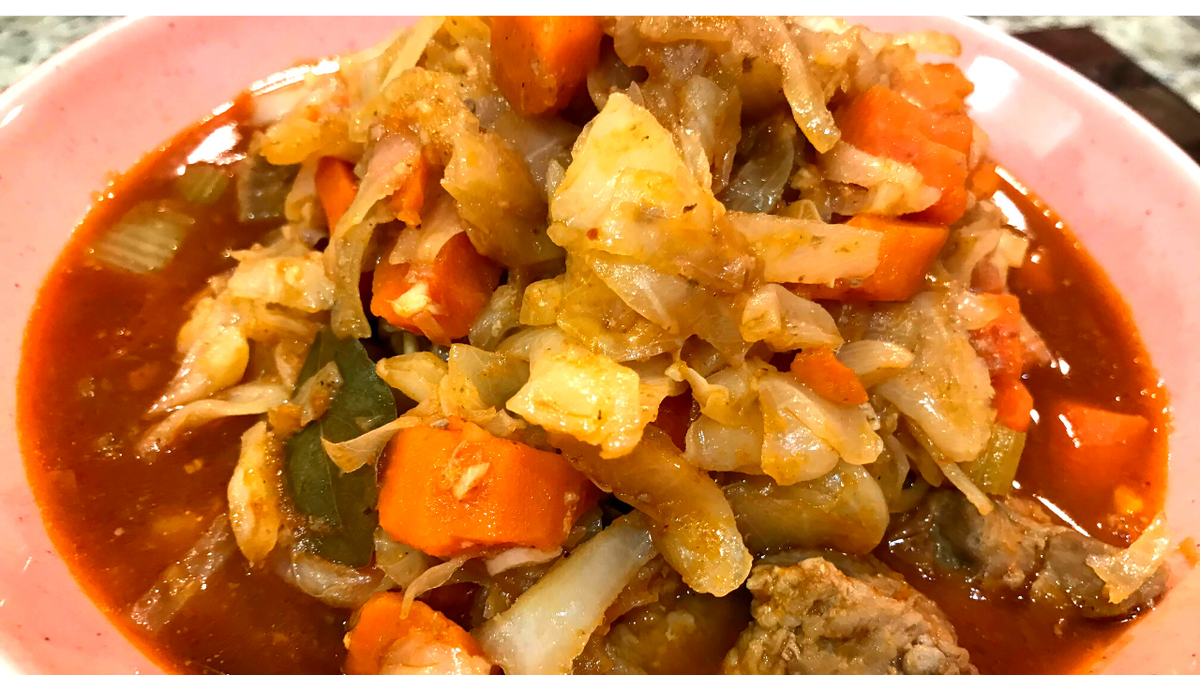 Капуста со свининой и овощами. Готовлю жесткое мясо. Рецепты из свинины