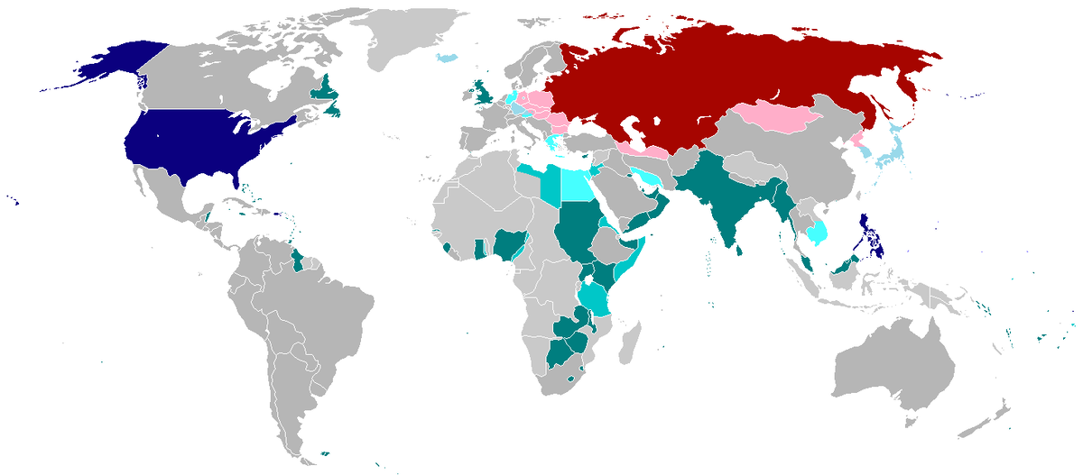 Сверхдержавы в 1945 году: Британская империя, СССР и США.
