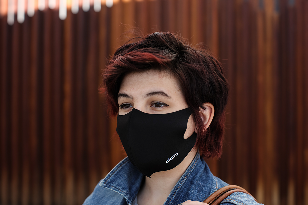 Могут ли оттопыриться уши из-за постоянного ношения защитной маски? Побочные эффекты ношения масок