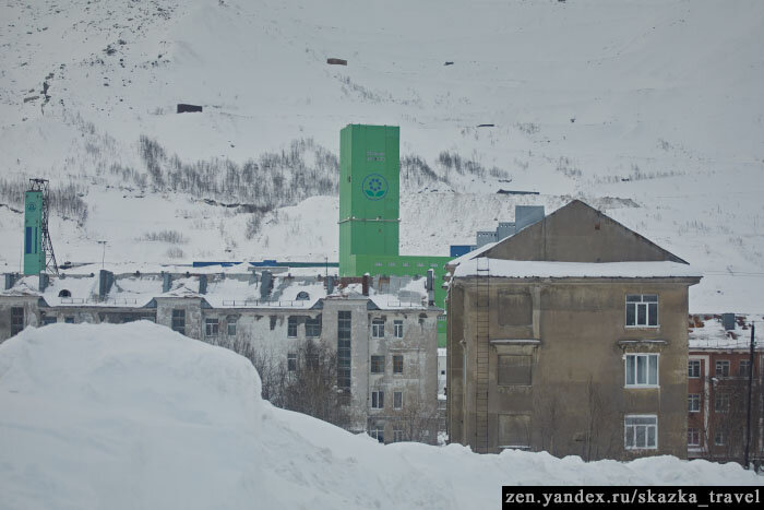 Шахта прямо в городе