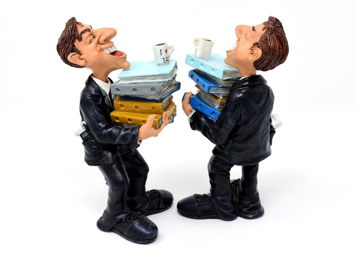 pixabay.com Из-под перьев чиновников выходят тонны нечитаемых указов 