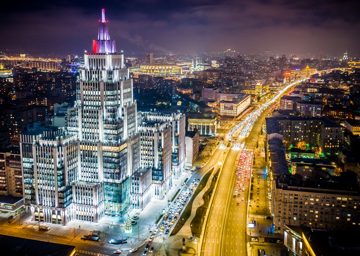 Богатые города москвы. Высотка оружейный переулок, 41. МФК оружейный Москва. Оружейный переулок сталинская высотка. Оружейный переулок, 41 здание Москва.