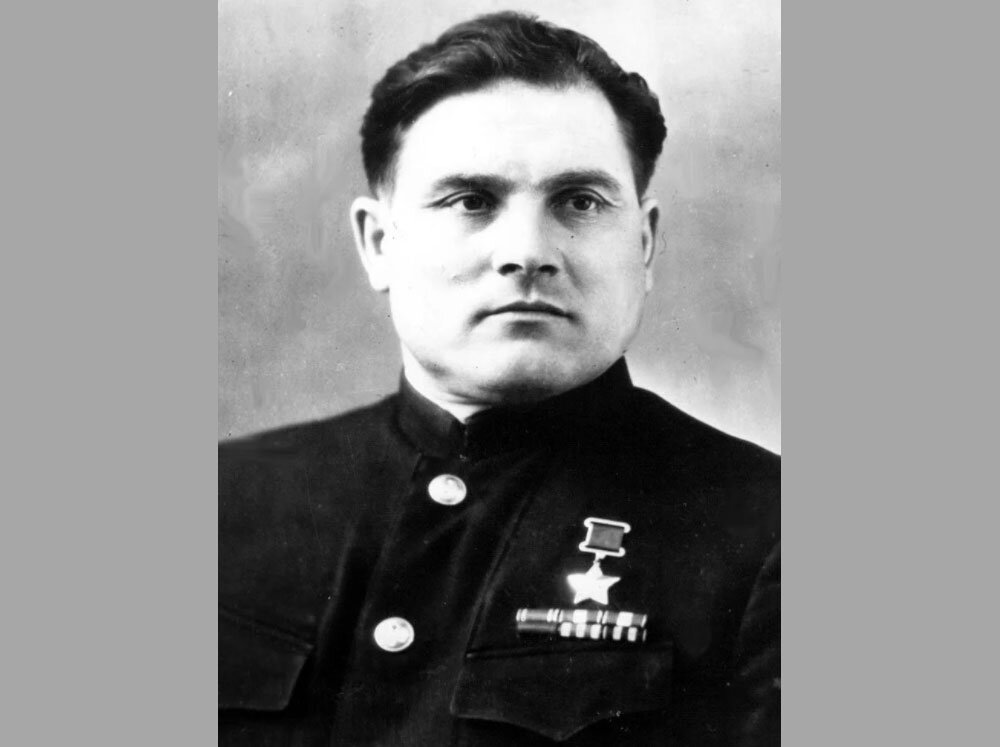 Михаил Петрович Девятаев