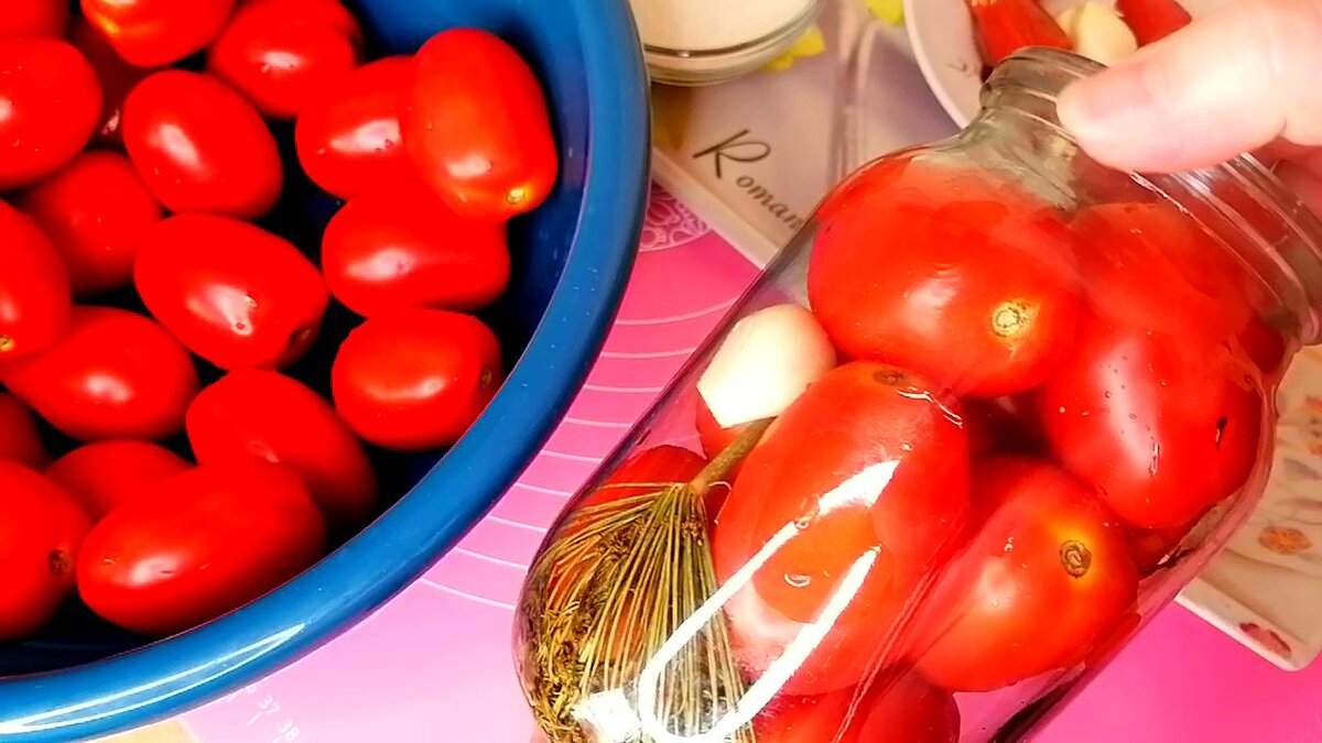 Острая помидора с чесноком. Томат Окс десерт f1. Маленький помидоры с острым кончиком. Любимый томатный острый. Simply Chips острый томат.