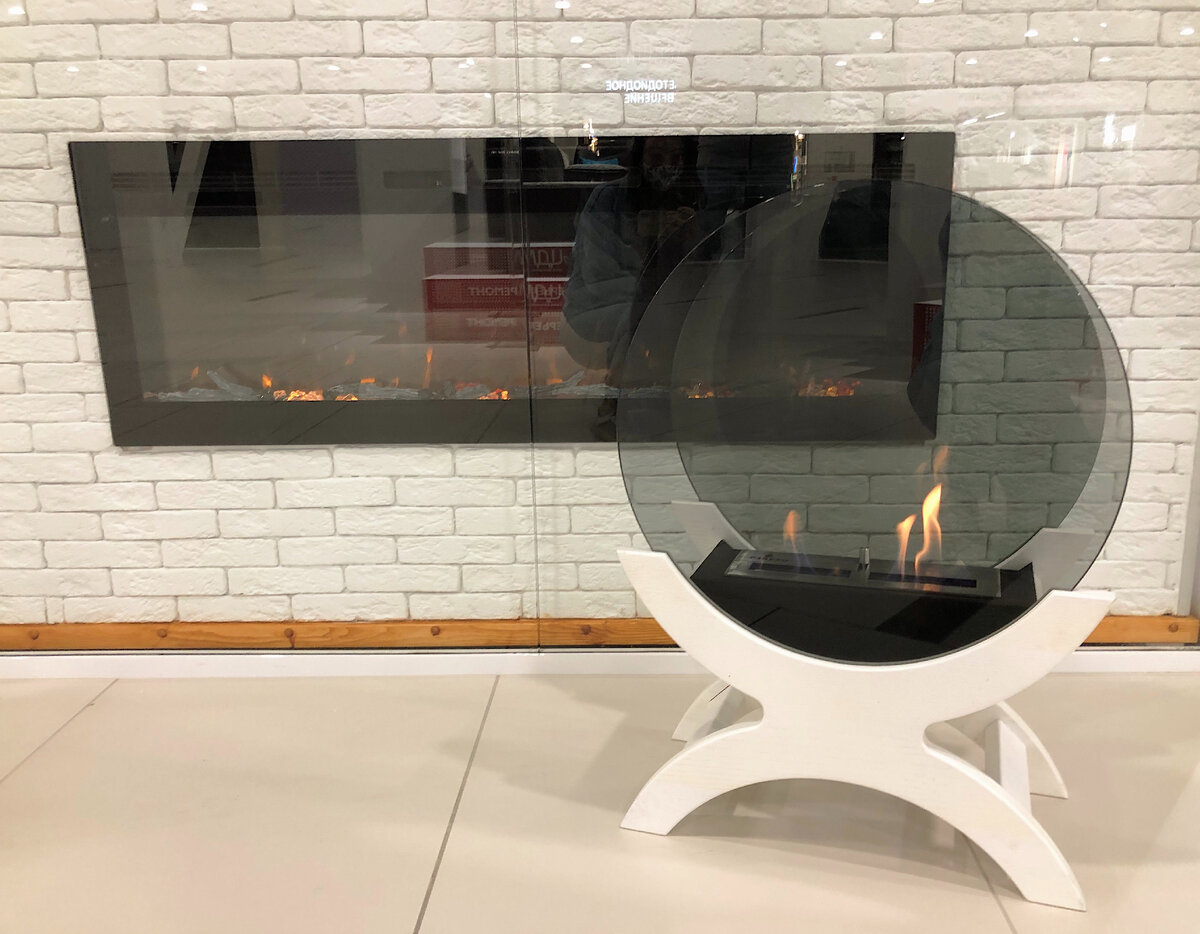 Напольный биокамин Firezo Diametro в интерьере