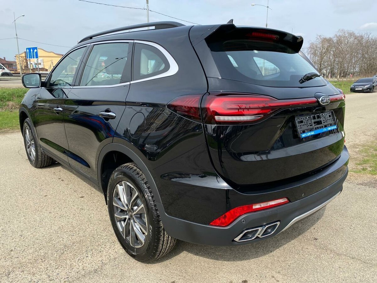 JAC S7. Источник иллюстрации - auto.ru