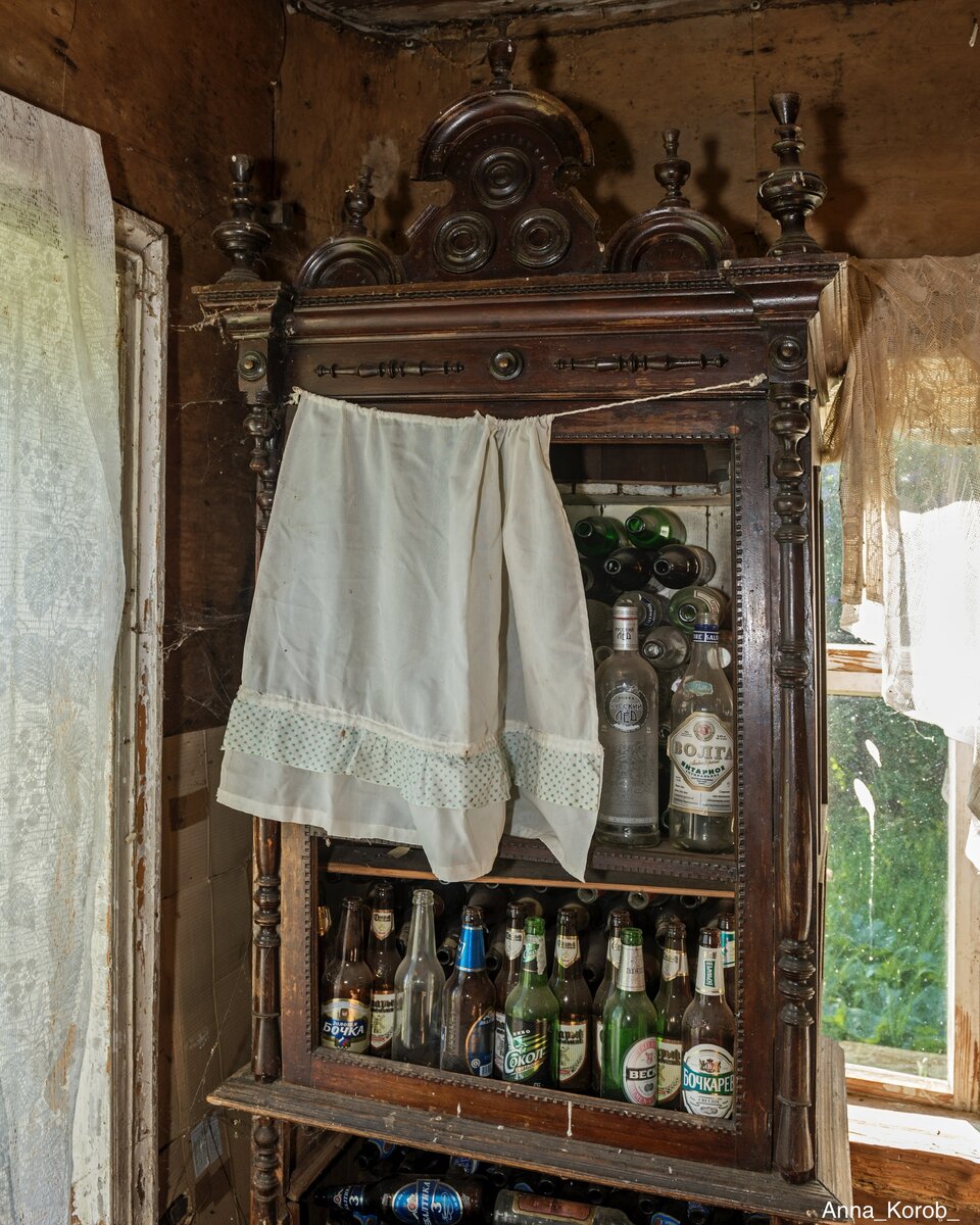 Нашли заброшенный дом с антикварной мебелью | Anna Korob. Заброшенная ...