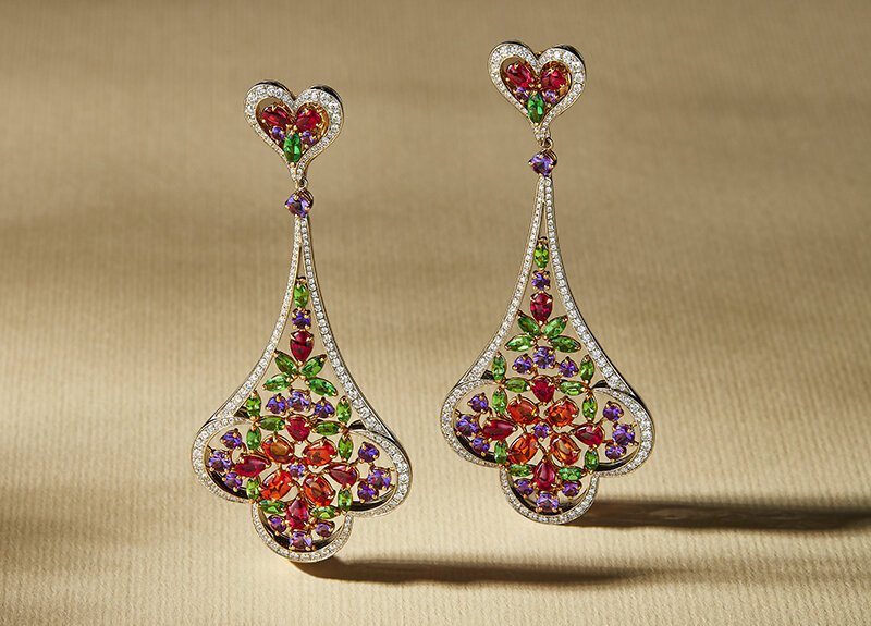 Серьги Chopard Temptations из розового золота и платины с бриллиантами, оранжевыми сапфирами, рубинами, аметистами и цаворитами