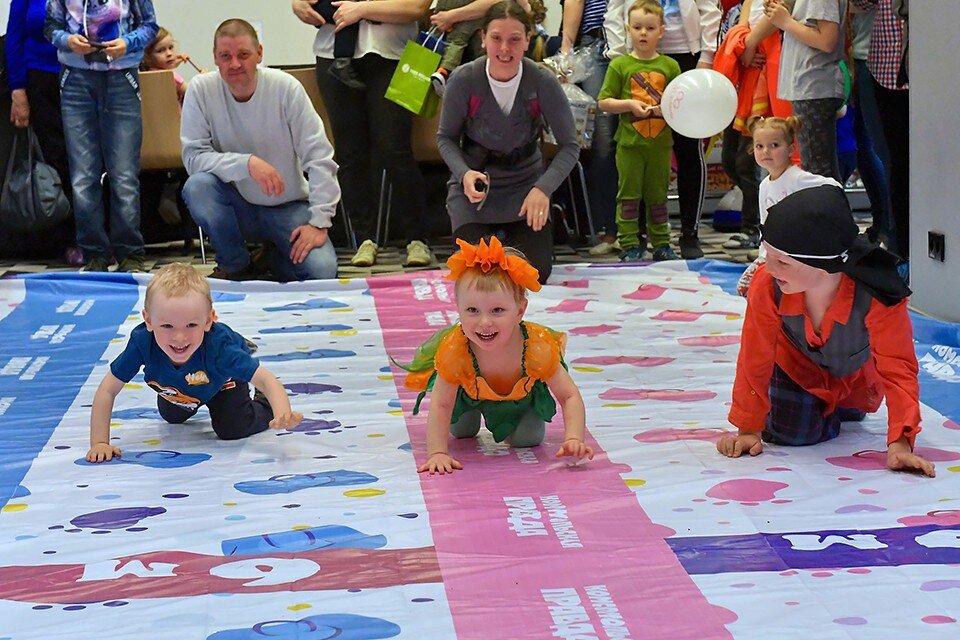     Мурманчане любят и ждут праздники от "Комсомольской правды"-Мурманск". Олег ФИЛОНОК