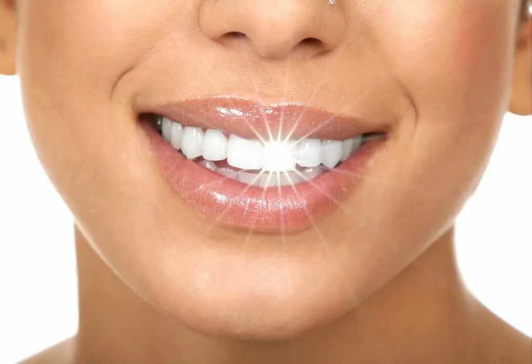 Хотите, чтобы зубы всегда были здоровы? Тогда придется приложить немного усилий. Собрали 9 самых важных советов по уходу за полостью рта. 1.