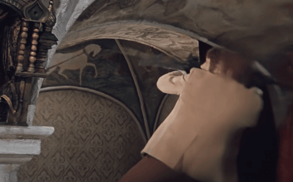 Сцену с бердышом придумал Гайдай