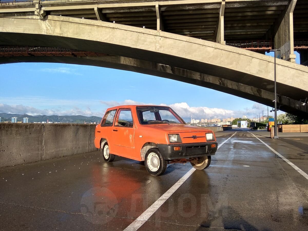 Такой вот, "мультяшный" автомобиль, из советских мультфильмов