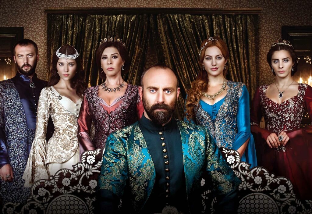 (постер к сериалу "Великолепный век" из интернета)